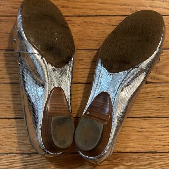 Womens Size 7 Arturo Chiang Silver Slip on Flats Silver snake skin look with bla - Picture 5 of 5